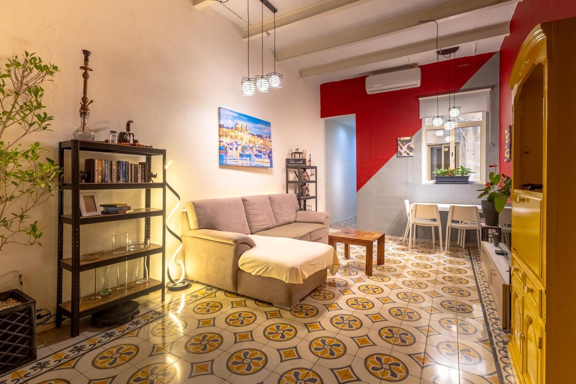 Quiet Ensuite Budget Twin Room Слима Екстериор снимка