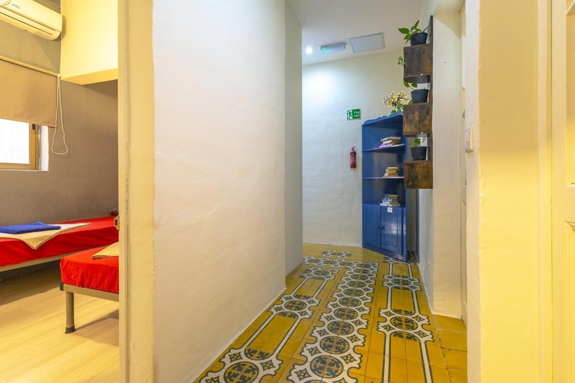 Quiet Ensuite Budget Twin Room Слима Екстериор снимка