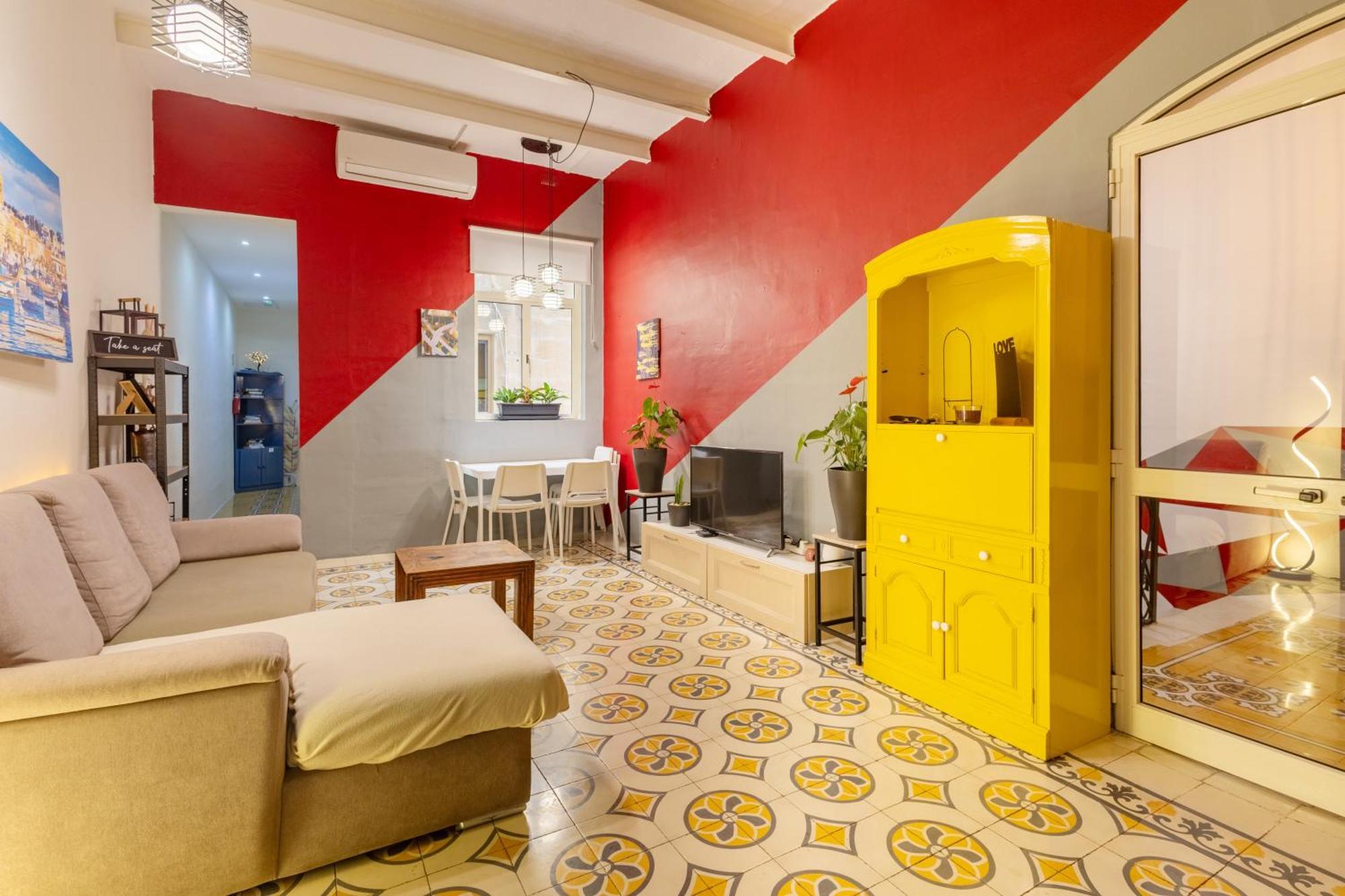 Quiet Ensuite Budget Twin Room Слима Екстериор снимка